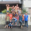 toute l'équipe autour de la fontaine