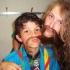 Gens moustachus